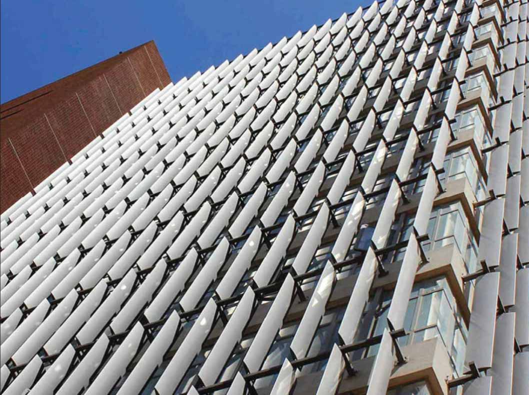 Lam nhôm hình thoi dùng làm mặt dựng mặt tiền văn phòng